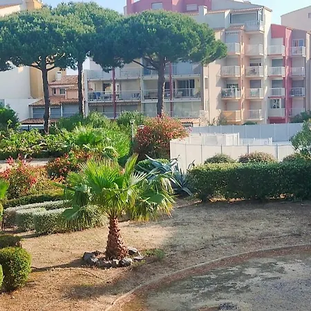 Pour 4 Personnes Proche Du Port Et Des Plages Lejlighed Agde